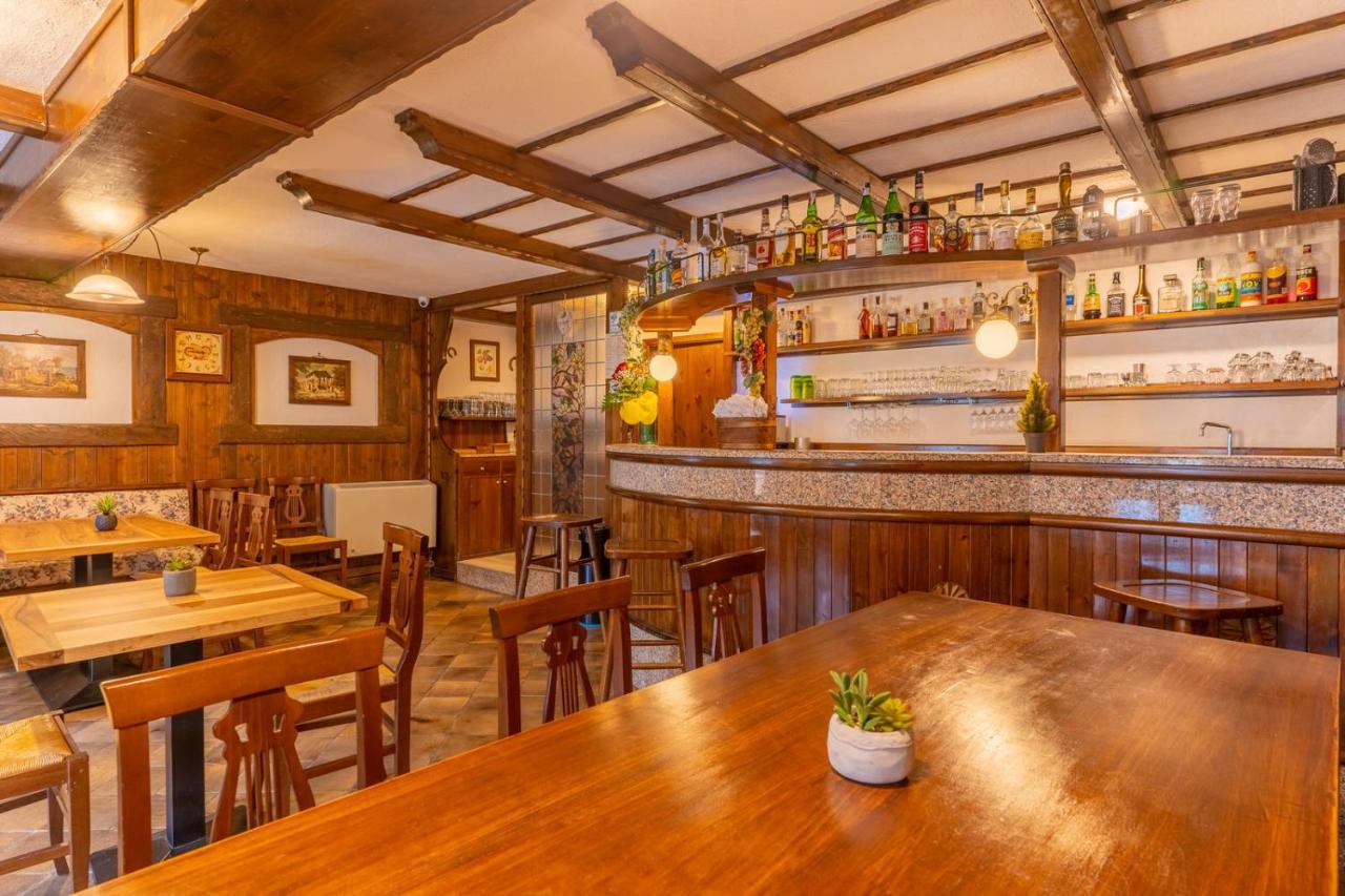 Hotel Des Alpes Saint-Rhemy-En-Bosses Ngoại thất bức ảnh