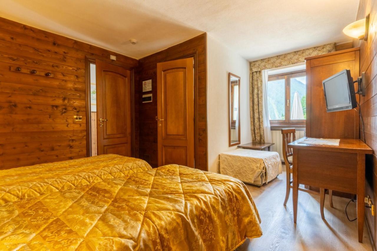 Hotel Des Alpes Saint-Rhemy-En-Bosses Ngoại thất bức ảnh