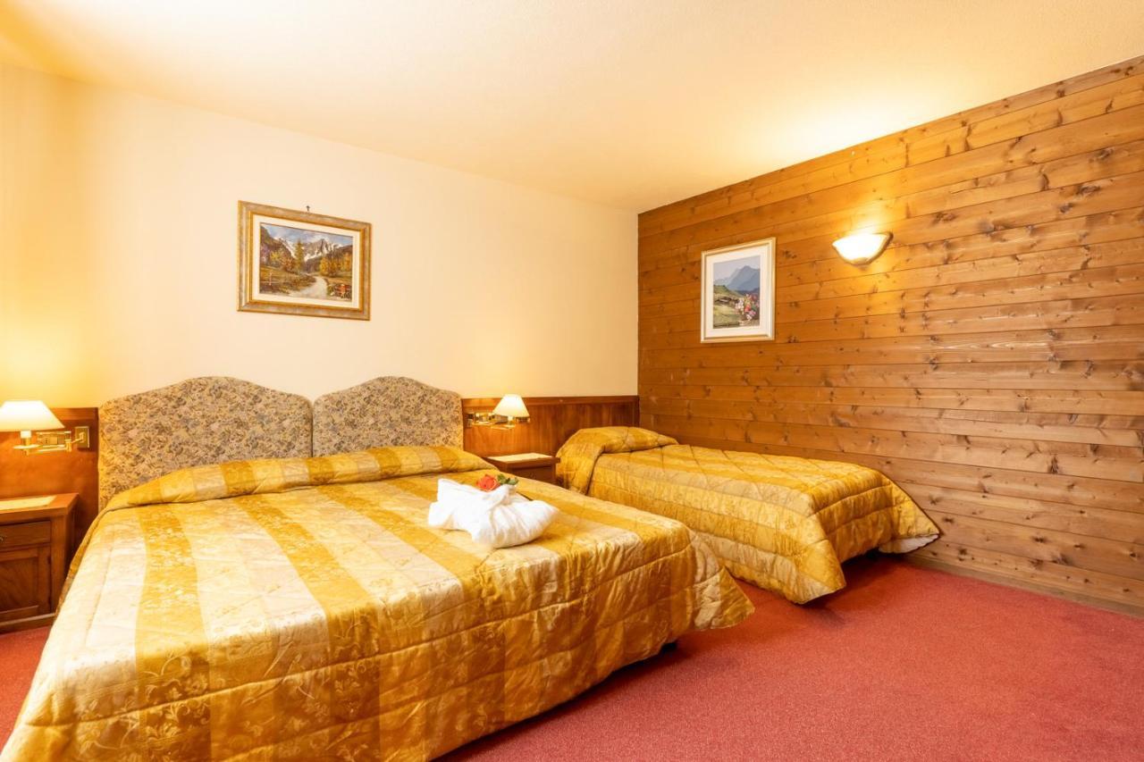 Hotel Des Alpes Saint-Rhemy-En-Bosses Ngoại thất bức ảnh