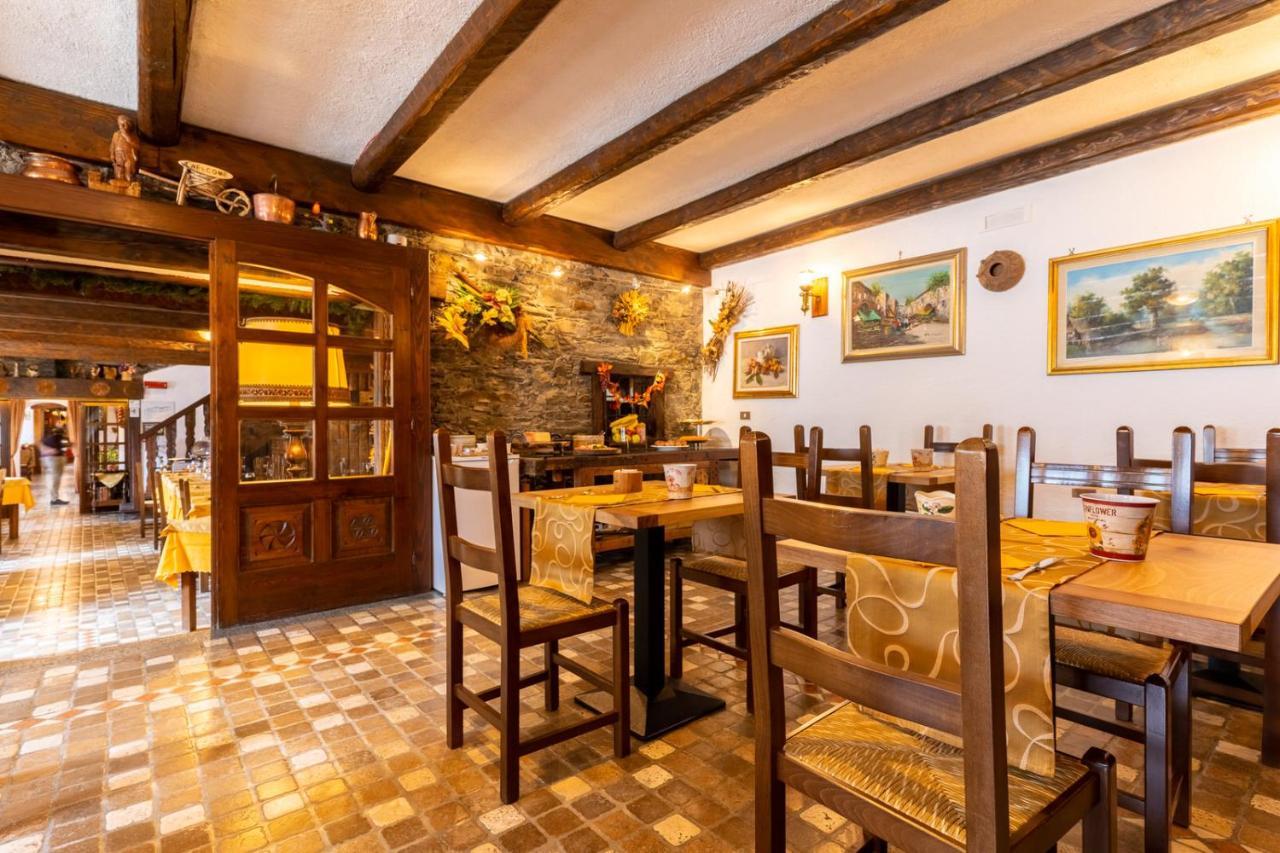 Hotel Des Alpes Saint-Rhemy-En-Bosses Ngoại thất bức ảnh