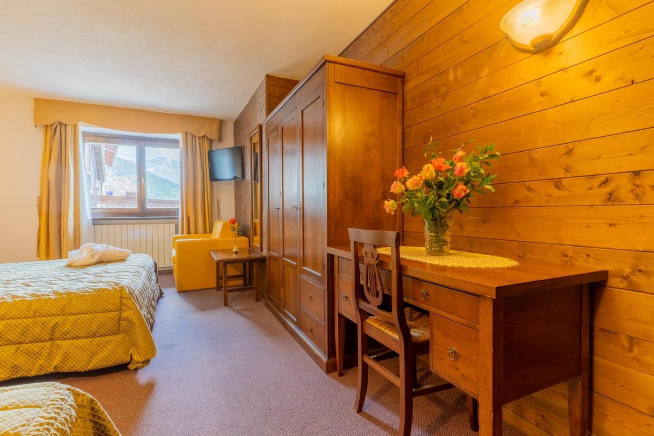 Hotel Des Alpes Saint-Rhemy-En-Bosses Ngoại thất bức ảnh